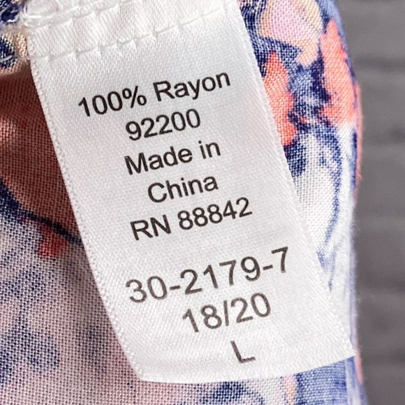 Woman Within 18/20‎  White Purple Pink Floral Rayon Button Front Top Blouse Plus - Picture 4 of 4